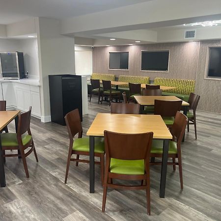 Quality Inn & Suites Orlando East - Ucf Area Alafaya Eksteriør bilde
