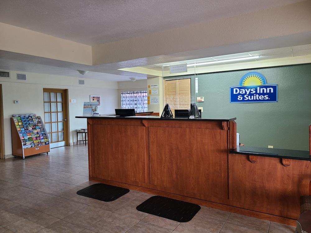Quality Inn & Suites Orlando East - Ucf Area Alafaya Eksteriør bilde