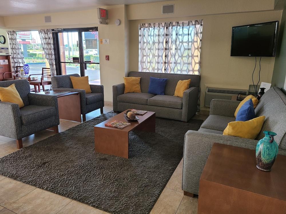 Quality Inn & Suites Orlando East - Ucf Area Alafaya Eksteriør bilde