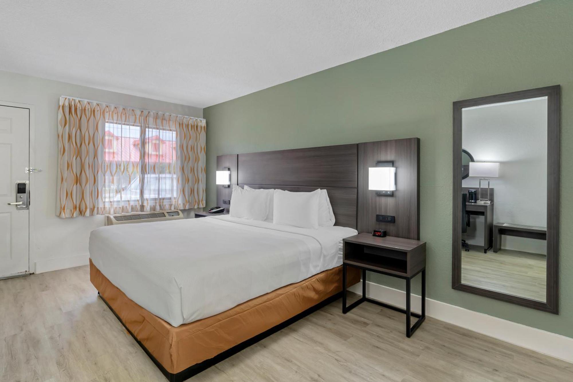 Quality Inn & Suites Orlando East - Ucf Area Alafaya Eksteriør bilde