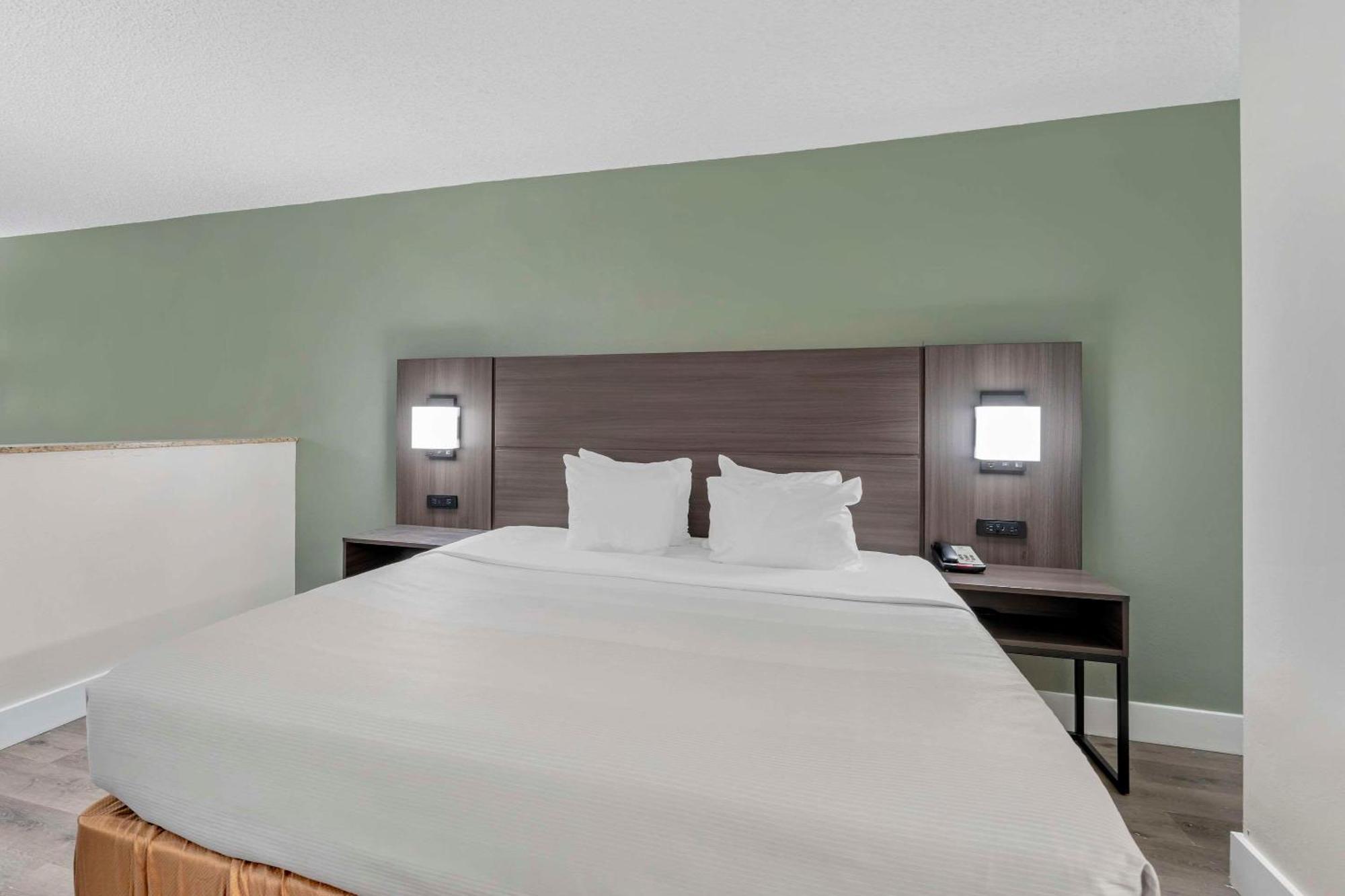 Quality Inn & Suites Orlando East - Ucf Area Alafaya Eksteriør bilde