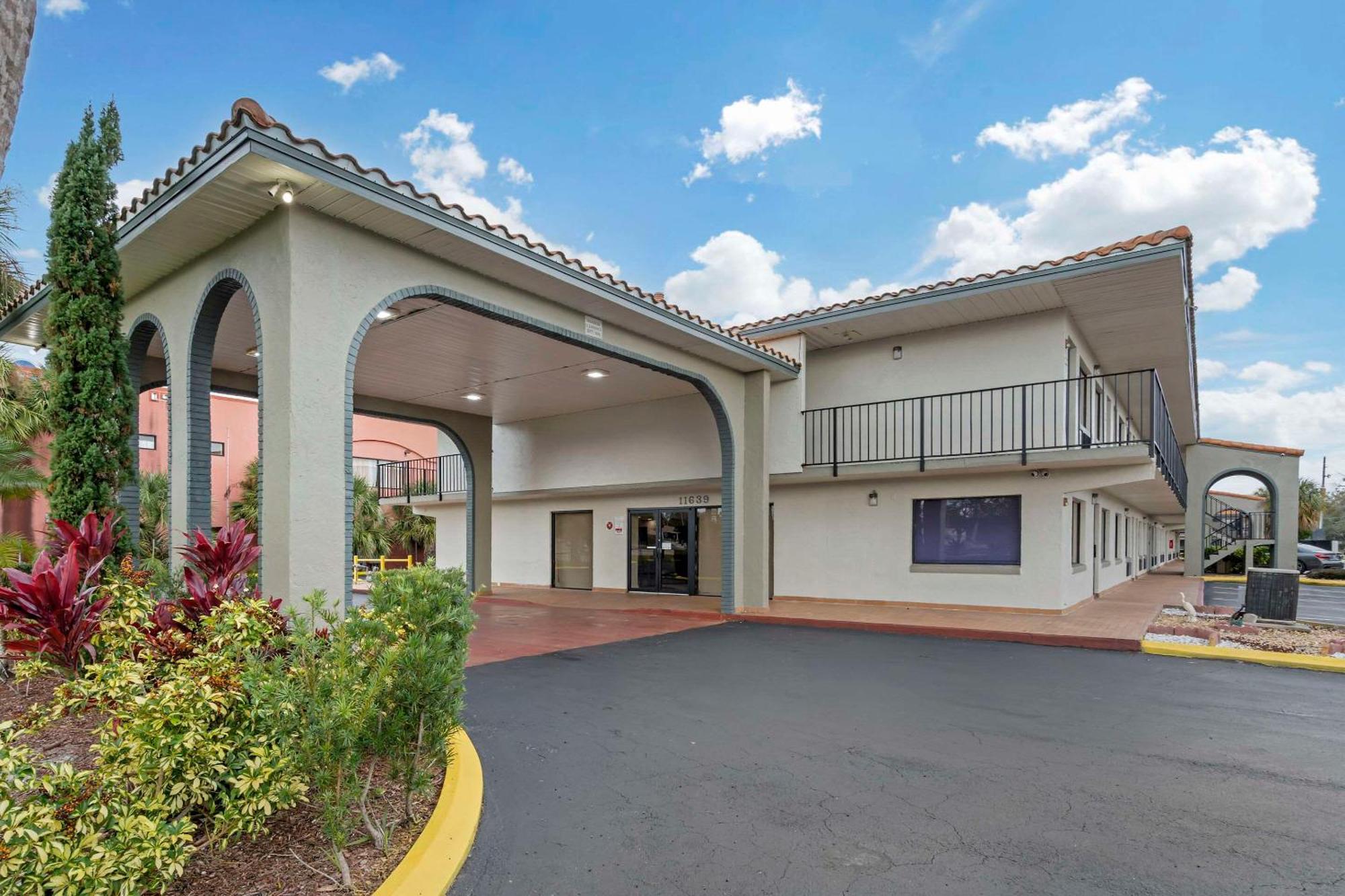 Quality Inn & Suites Orlando East - Ucf Area Alafaya Eksteriør bilde