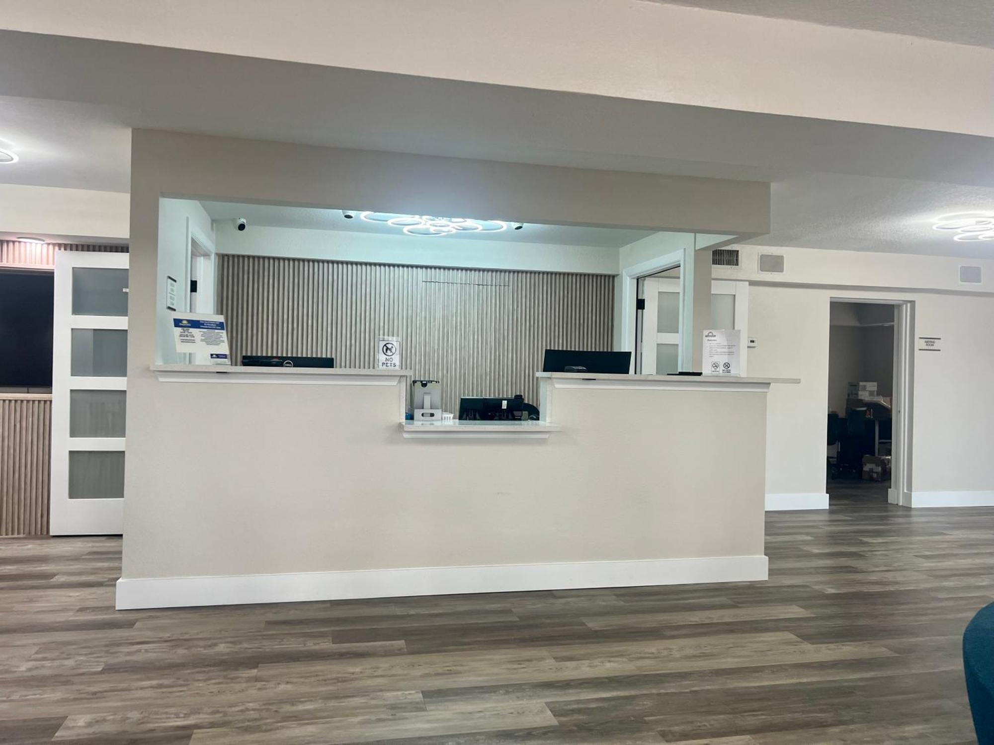 Quality Inn & Suites Orlando East - Ucf Area Alafaya Eksteriør bilde