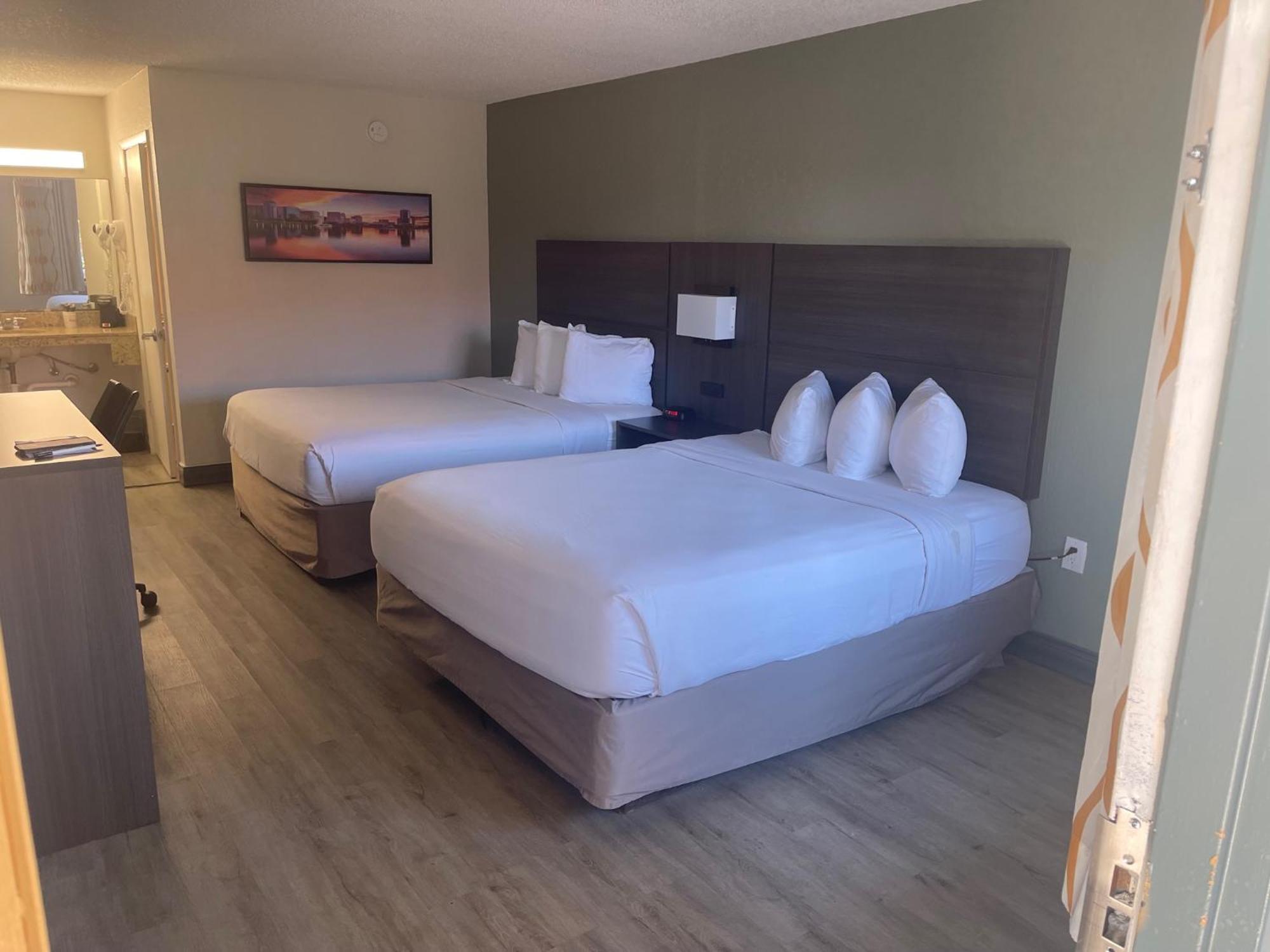 Quality Inn & Suites Orlando East - Ucf Area Alafaya Eksteriør bilde